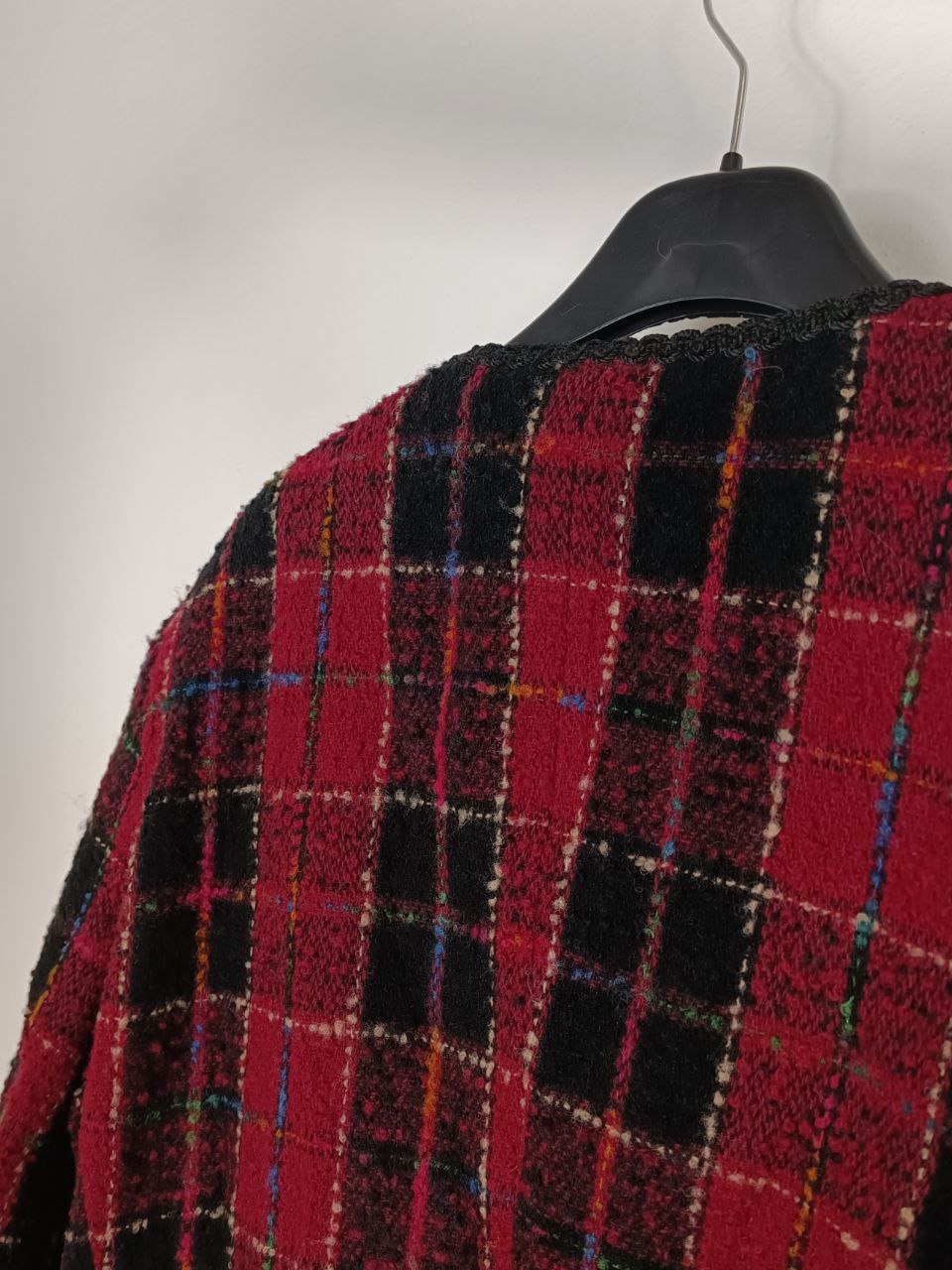 giacca vintage modello blazer bouclè fantasia tartan rosso e nero