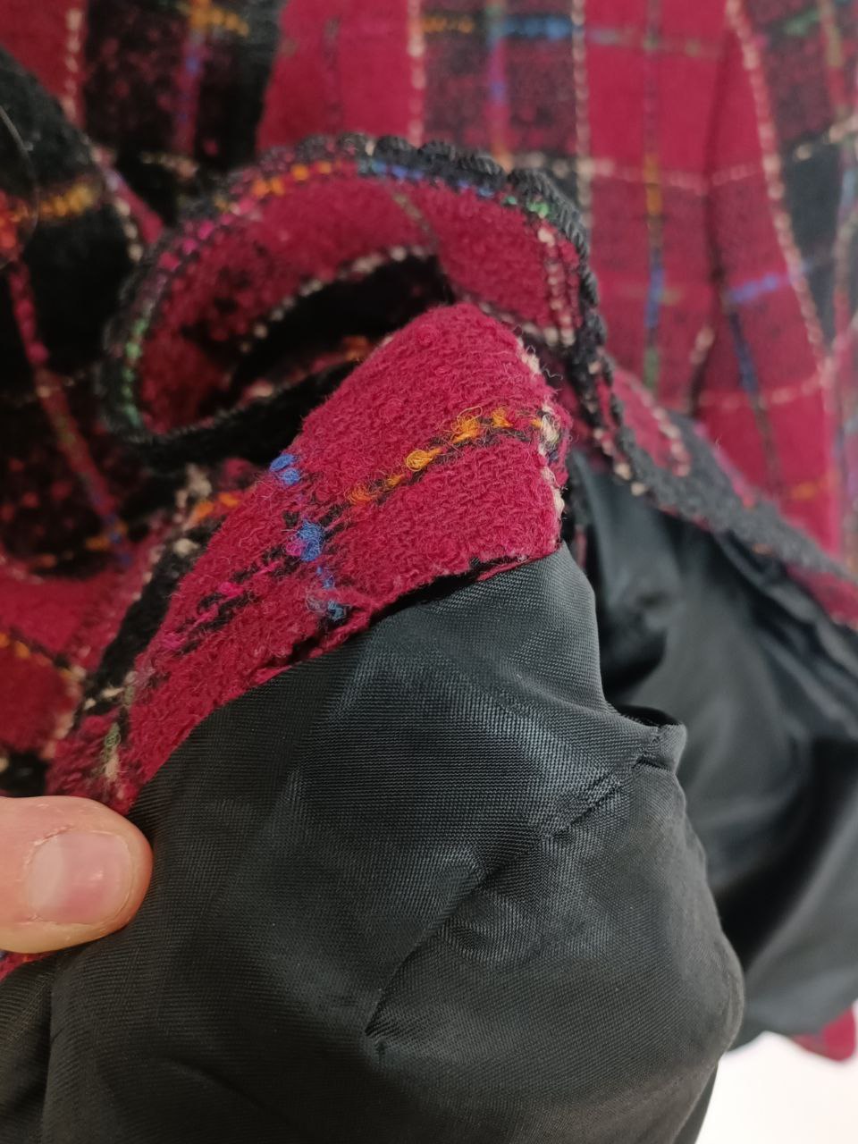 giacca vintage modello blazer bouclè fantasia tartan rosso e nero