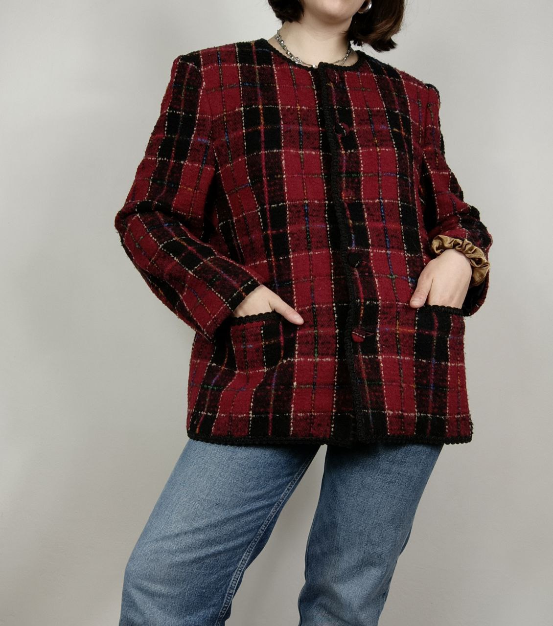 giacca vintage modello blazer bouclè fantasia tartan rosso e nero