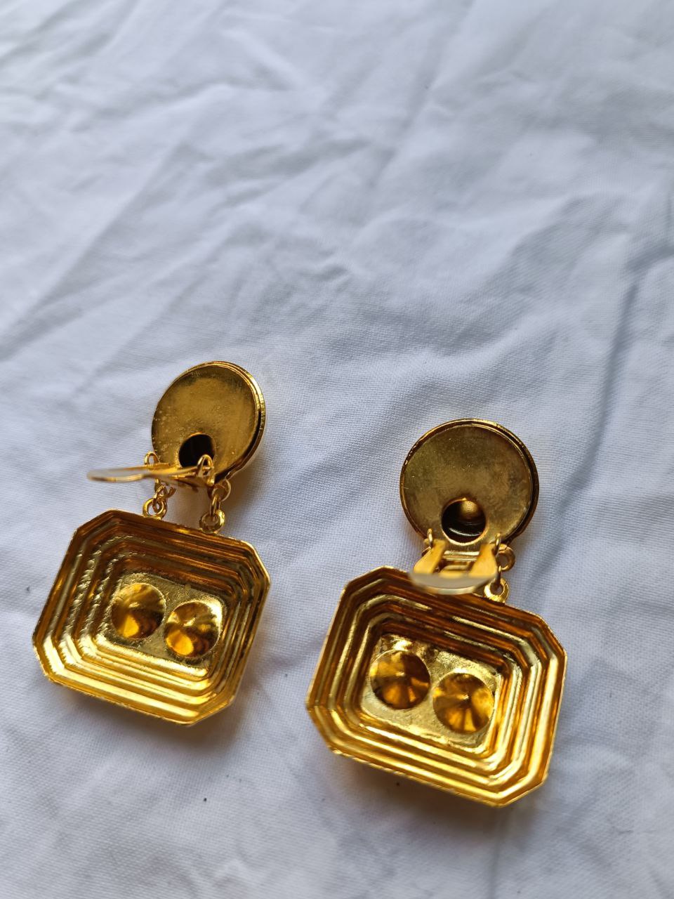 orecchini vintage nuovi anni 80 dorati pendenti con strass, chiusura clip-on