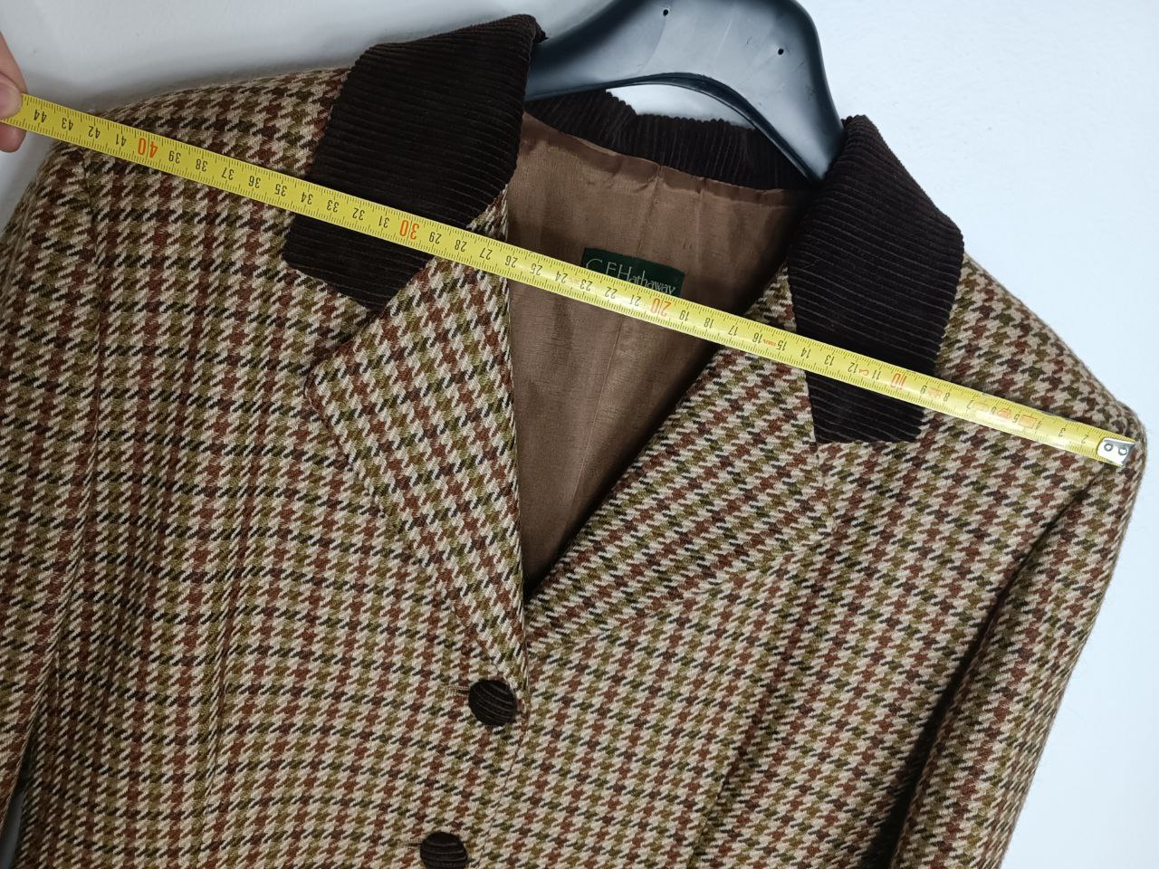 Giacca blazer vintage fantasia a quadretti marrone e beige in lana, colletto in velluto a coste