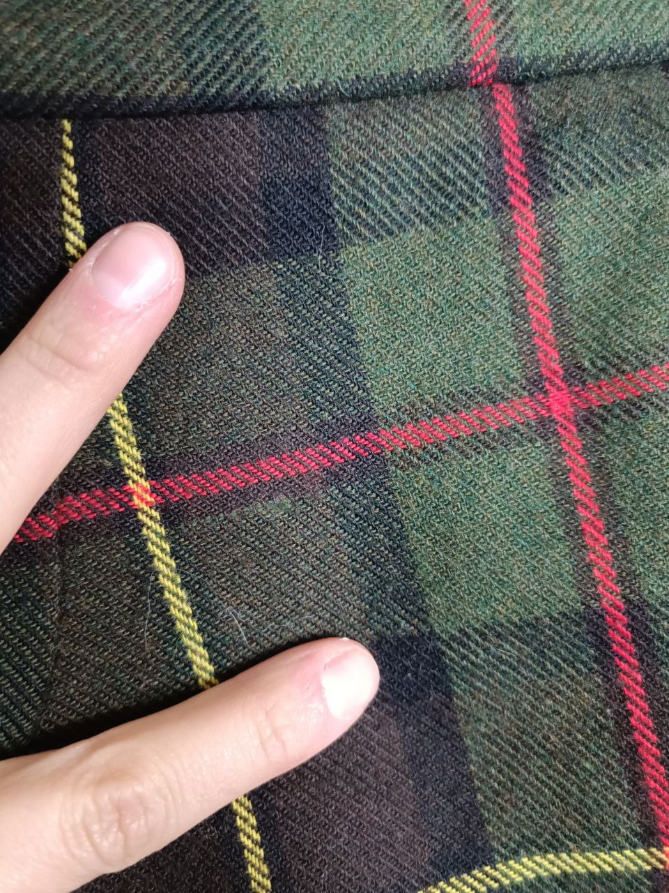mini gonna vintage con fantasia a quadretti scozzesi tartan verde militare