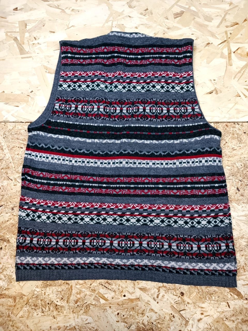 gilet vintage in maglia misto lana fantasia jacquard grigio e rosso