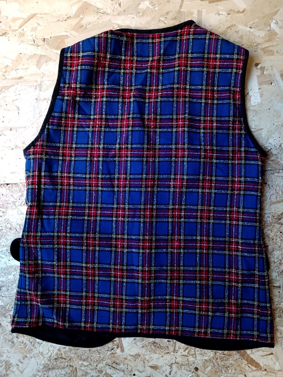 gilet vintage smanicato tweed tartan blu e rosso in misto lana