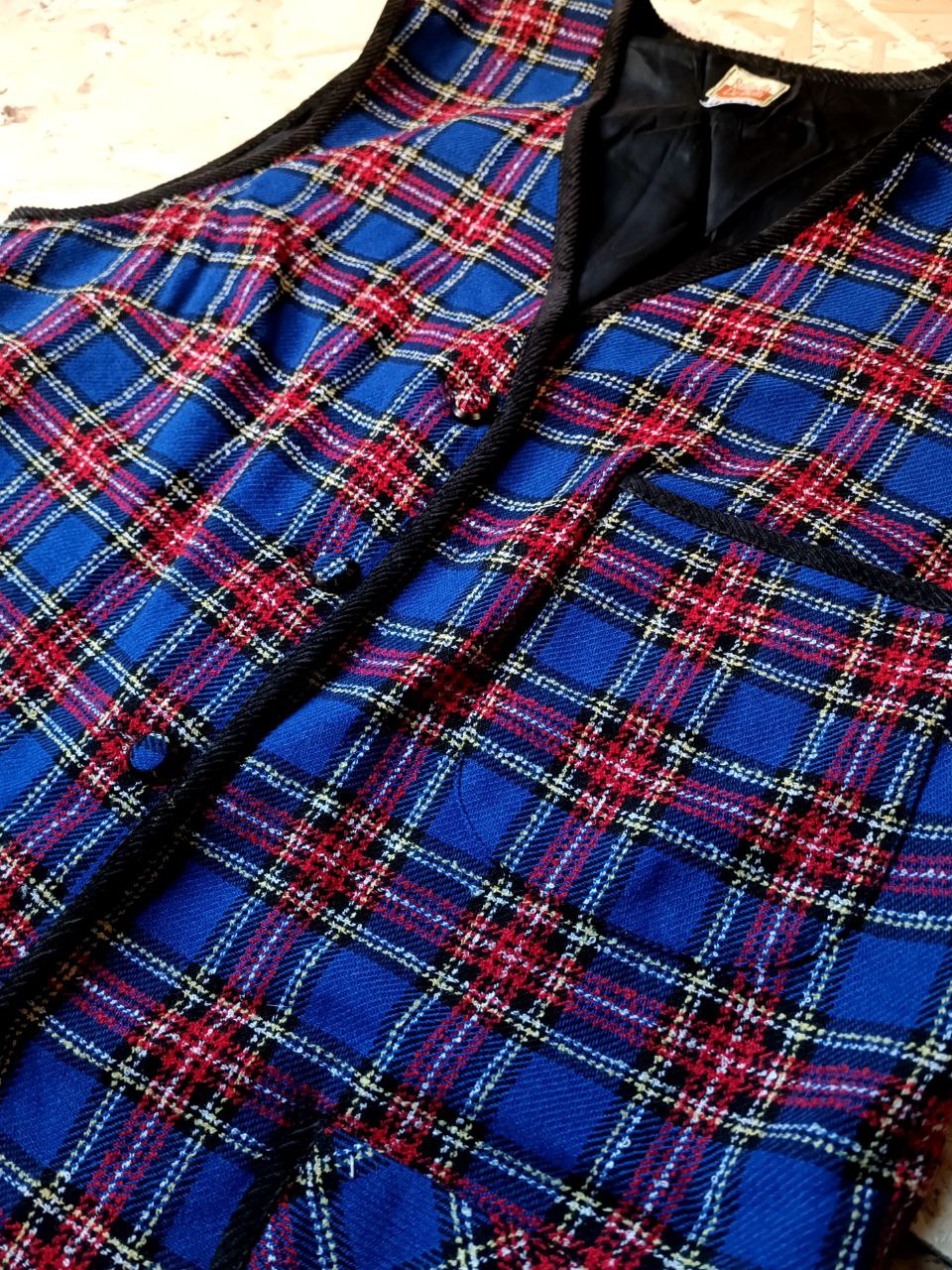 gilet vintage smanicato tweed tartan blu e rosso in misto lana