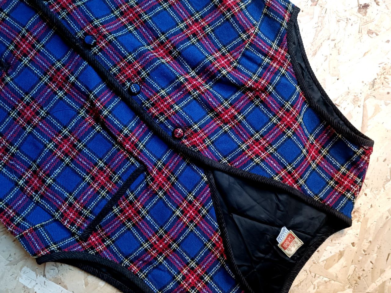 gilet vintage smanicato tweed tartan blu e rosso in misto lana