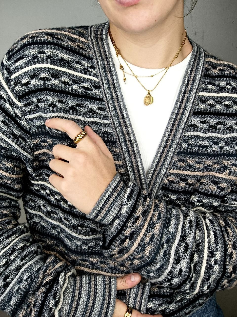 maglione cardigan vintage 80s coogi style jacquard misto lana grigio e beige